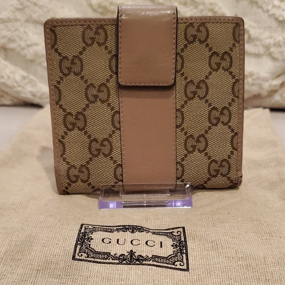 Gucci Brown and Tan Wallet - Picture 5 of 17
